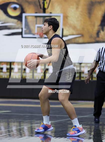 Thumbnail 3 in Kaufman vs Forney (Kaufman Tournament) photogallery.