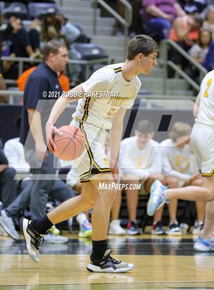 Thumbnail 2 in Kaufman vs Forney (Kaufman Tournament) photogallery.
