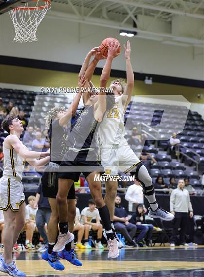 Thumbnail 3 in Kaufman vs Forney (Kaufman Tournament) photogallery.