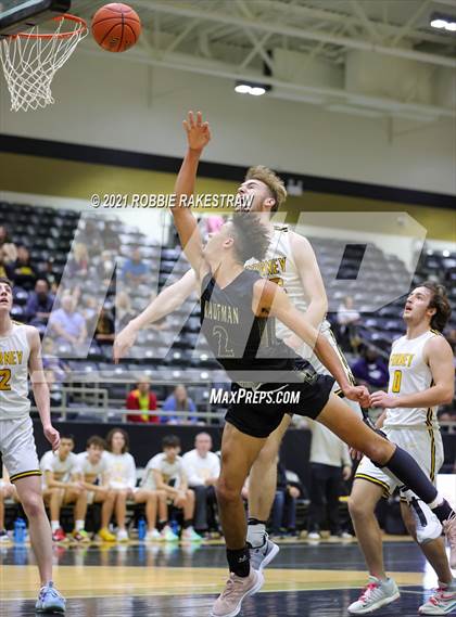 Thumbnail 1 in Kaufman vs Forney (Kaufman Tournament) photogallery.