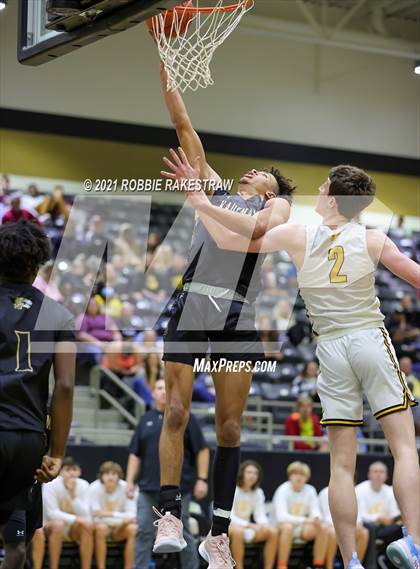 Thumbnail 1 in Kaufman vs Forney (Kaufman Tournament) photogallery.