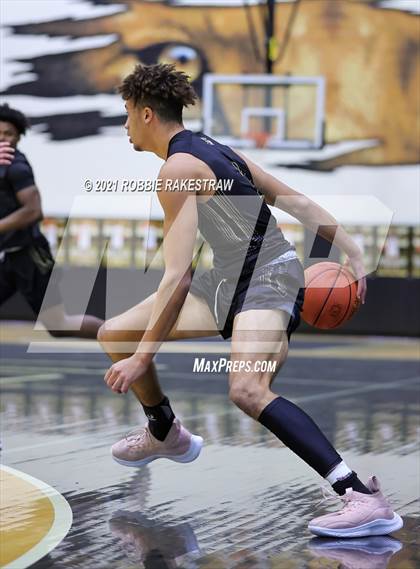 Thumbnail 3 in Kaufman vs Forney (Kaufman Tournament) photogallery.