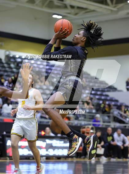 Thumbnail 2 in Kaufman vs Forney (Kaufman Tournament) photogallery.