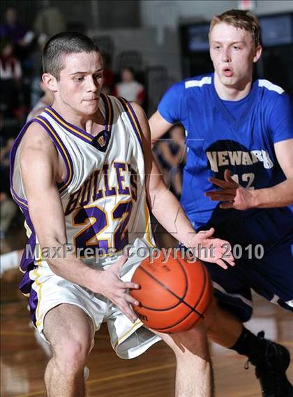 Thumbnail 3 in Williamsville vs Newark (Riverton Shootout) photogallery.