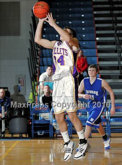 Thumbnail 3 in Williamsville vs Newark (Riverton Shootout) photogallery.