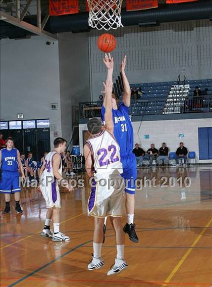 Thumbnail 3 in Williamsville vs Newark (Riverton Shootout) photogallery.