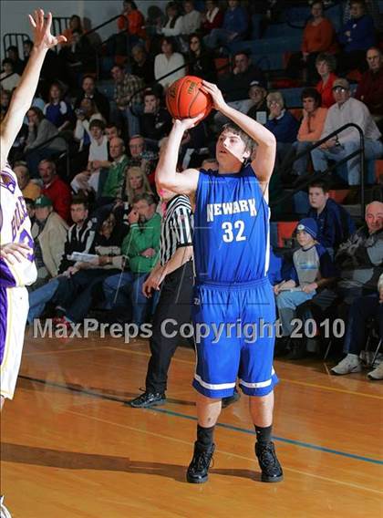 Thumbnail 2 in Williamsville vs Newark (Riverton Shootout) photogallery.