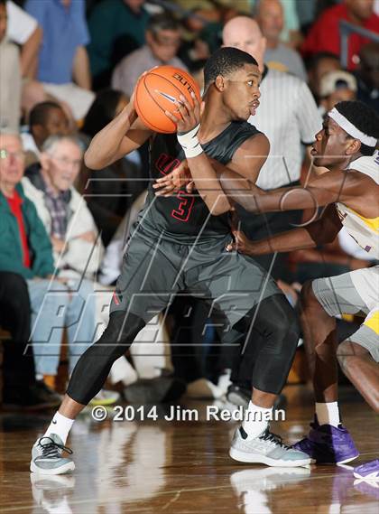 Thumbnail 2 in Montverde Academy vs. Wayne (City of Palms Classic) photogallery.