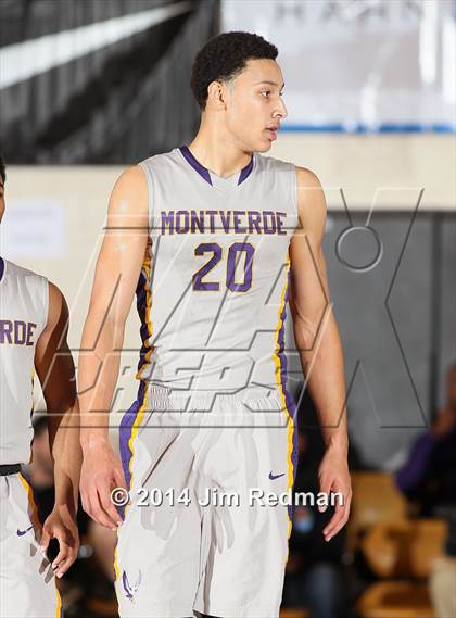 Thumbnail 3 in Montverde Academy vs. Wayne (City of Palms Classic) photogallery.