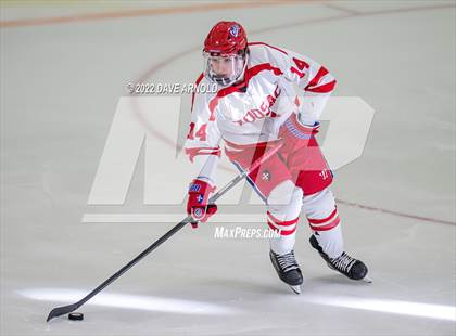 Thumbnail 3 in Hoosac vs. Hebron Academy (Exeter Invitational) photogallery.