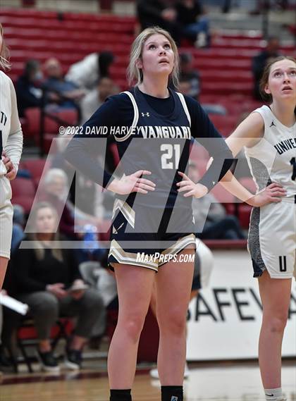 Thumbnail 2 in The Vanguard School vs. University (CHSAA 3A Final 4) photogallery.