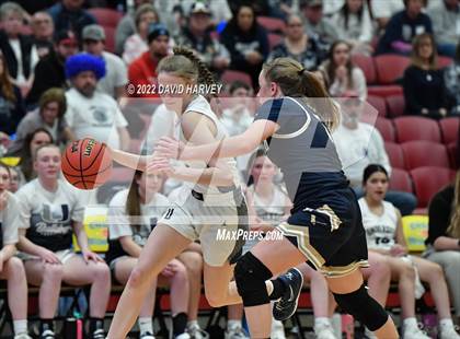 Thumbnail 2 in The Vanguard School vs. University (CHSAA 3A Final 4) photogallery.