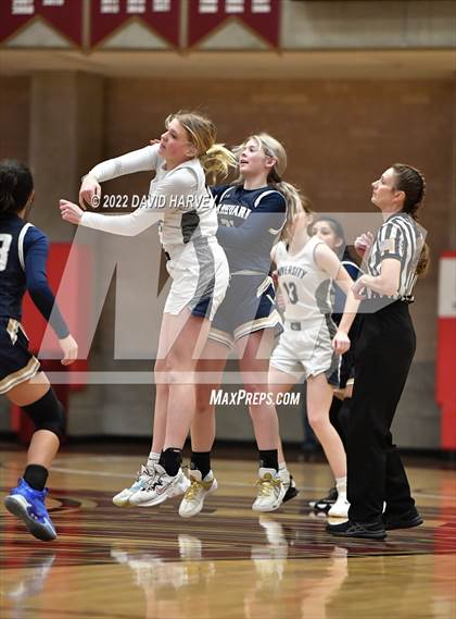 Thumbnail 3 in The Vanguard School vs. University (CHSAA 3A Final 4) photogallery.