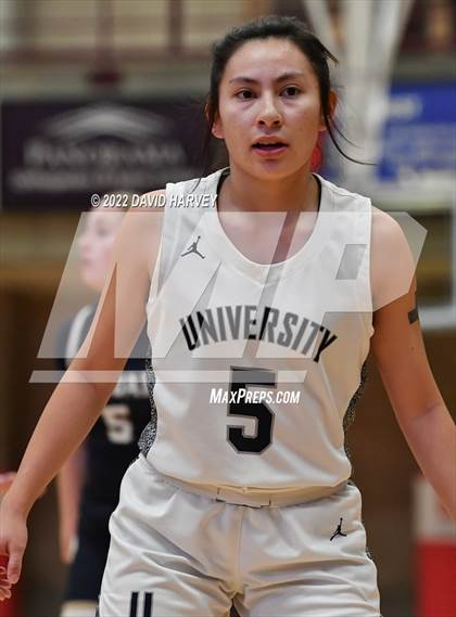 Thumbnail 3 in The Vanguard School vs. University (CHSAA 3A Final 4) photogallery.
