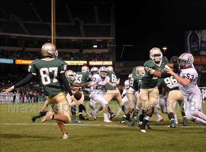 Thumbnail 1 in Tesoro vs. Poly (CIF SS PAC-5 Final) photogallery.
