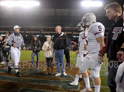 Thumbnail 3 in Tesoro vs. Poly (CIF SS PAC-5 Final) photogallery.