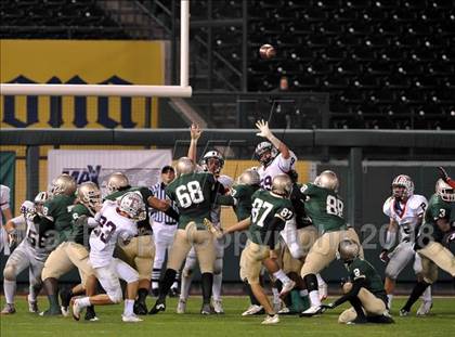 Thumbnail 2 in Tesoro vs. Poly (CIF SS PAC-5 Final) photogallery.