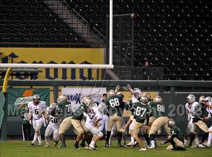 Thumbnail 3 in Tesoro vs. Poly (CIF SS PAC-5 Final) photogallery.