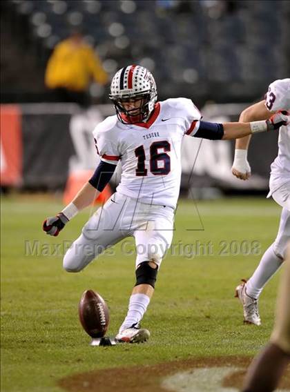 Thumbnail 3 in Tesoro vs. Poly (CIF SS PAC-5 Final) photogallery.