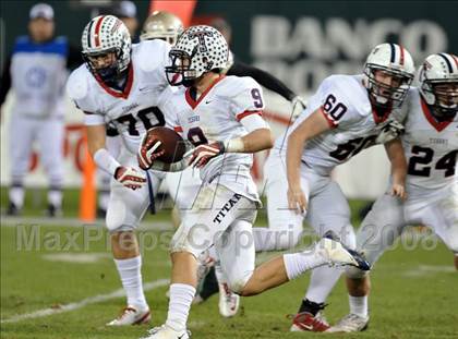 Thumbnail 2 in Tesoro vs. Poly (CIF SS PAC-5 Final) photogallery.