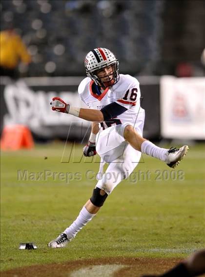 Thumbnail 2 in Tesoro vs. Poly (CIF SS PAC-5 Final) photogallery.