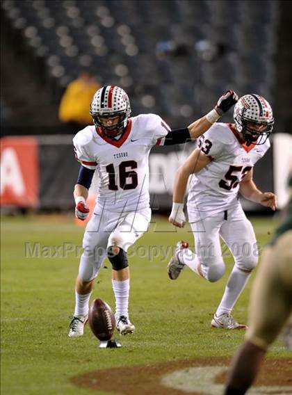 Thumbnail 2 in Tesoro vs. Poly (CIF SS PAC-5 Final) photogallery.