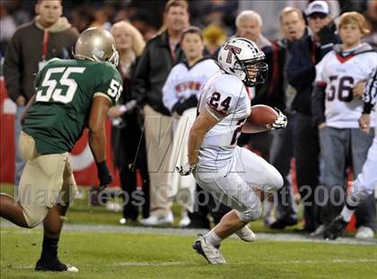 Thumbnail 3 in Tesoro vs. Poly (CIF SS PAC-5 Final) photogallery.
