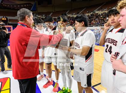 Thumbnail 2 in The Gregory School vs Seligman (AIA 1A Final Awards) photogallery.