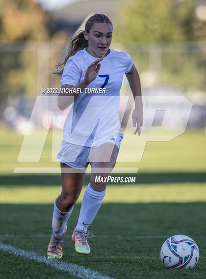 Thumbnail 1 in Coeur d'Alene vs Lake City (IHSAA 5A Regionals) photogallery.
