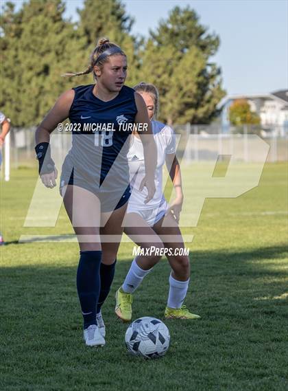 Thumbnail 3 in Coeur d'Alene vs Lake City (IHSAA 5A Regionals) photogallery.