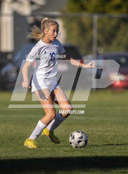 Thumbnail 2 in Coeur d'Alene vs Lake City (IHSAA 5A Regionals) photogallery.