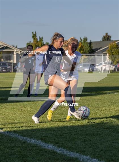Thumbnail 1 in Coeur d'Alene vs Lake City (IHSAA 5A Regionals) photogallery.