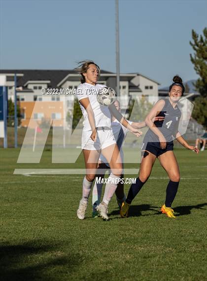 Thumbnail 2 in Coeur d'Alene vs Lake City (IHSAA 5A Regionals) photogallery.