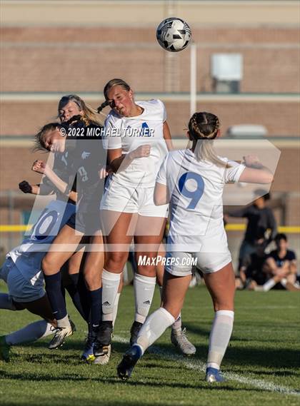 Thumbnail 1 in Coeur d'Alene vs Lake City (IHSAA 5A Regionals) photogallery.