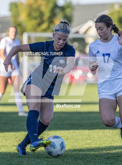 Thumbnail 1 in Coeur d'Alene vs Lake City (IHSAA 5A Regionals) photogallery.