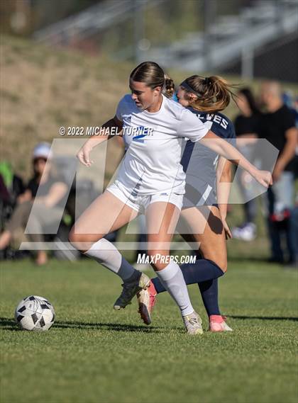 Thumbnail 1 in Coeur d'Alene vs Lake City (IHSAA 5A Regionals) photogallery.