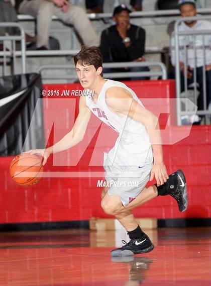 Thumbnail 1 in Westlake vs. Findlay Prep (Thanksgiving Hoopfest) photogallery.