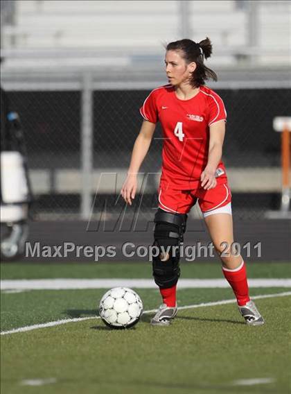 Thumbnail 3 in Hutto vs Hays (4A Region 4 Bi-District Playoffs) photogallery.