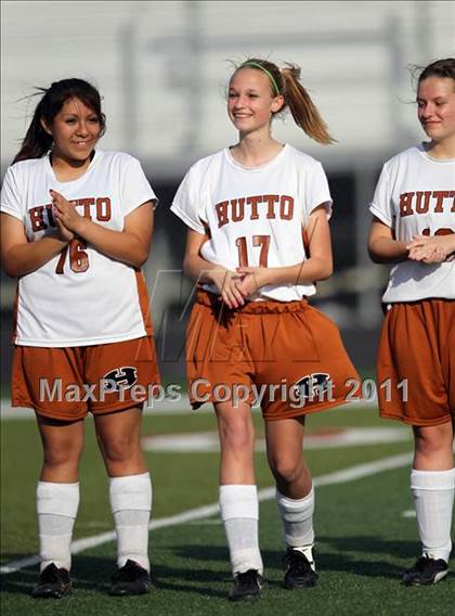 Thumbnail 2 in Hutto vs Hays (4A Region 4 Bi-District Playoffs) photogallery.