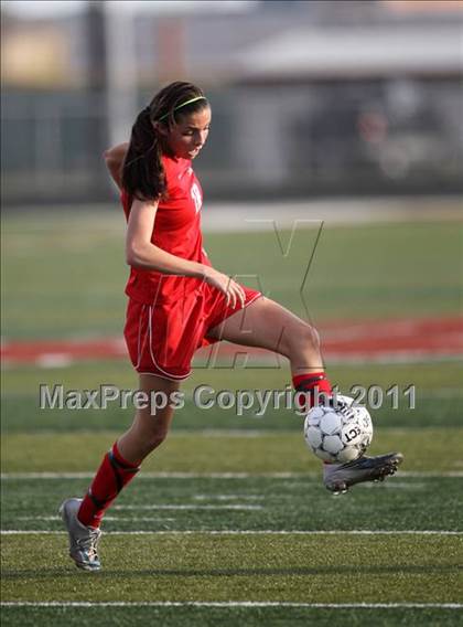 Thumbnail 1 in Hutto vs Hays (4A Region 4 Bi-District Playoffs) photogallery.