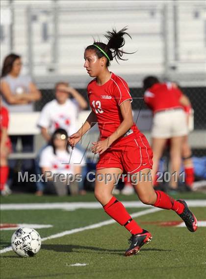 Thumbnail 2 in Hutto vs Hays (4A Region 4 Bi-District Playoffs) photogallery.