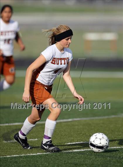 Thumbnail 3 in Hutto vs Hays (4A Region 4 Bi-District Playoffs) photogallery.