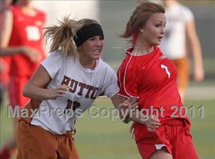 Thumbnail 2 in Hutto vs Hays (4A Region 4 Bi-District Playoffs) photogallery.