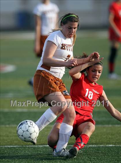 Thumbnail 1 in Hutto vs Hays (4A Region 4 Bi-District Playoffs) photogallery.