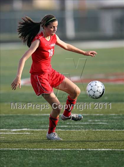 Thumbnail 2 in Hutto vs Hays (4A Region 4 Bi-District Playoffs) photogallery.