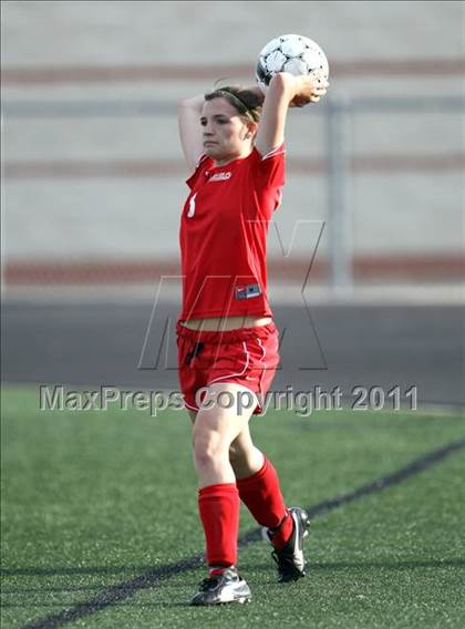 Thumbnail 1 in Hutto vs Hays (4A Region 4 Bi-District Playoffs) photogallery.