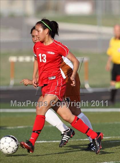 Thumbnail 3 in Hutto vs Hays (4A Region 4 Bi-District Playoffs) photogallery.