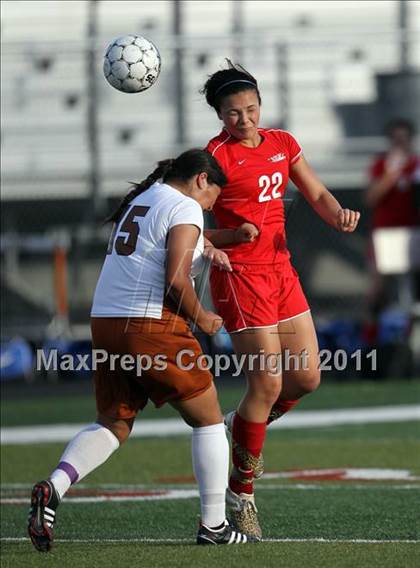 Thumbnail 2 in Hutto vs Hays (4A Region 4 Bi-District Playoffs) photogallery.