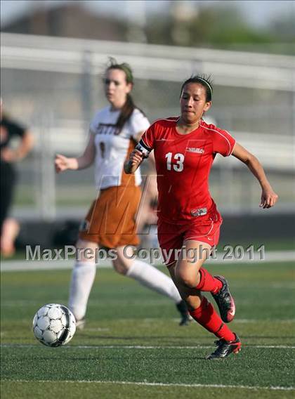 Thumbnail 1 in Hutto vs Hays (4A Region 4 Bi-District Playoffs) photogallery.