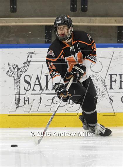 Thumbnail 2 in Mamaroneck vs. West Genesee (NYSPHSAA Division 1 Final) photogallery.